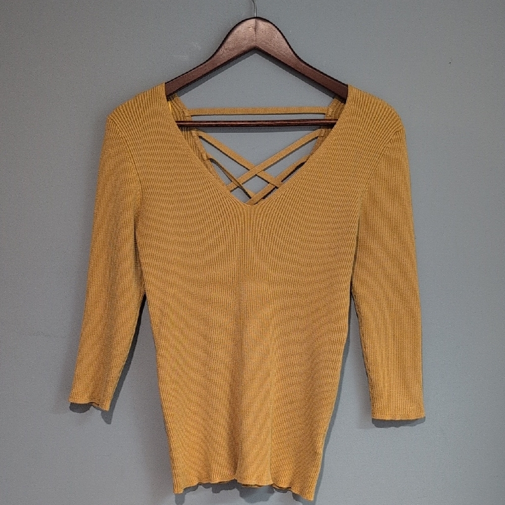 Le Chateau Mustard Knit Top Size XL